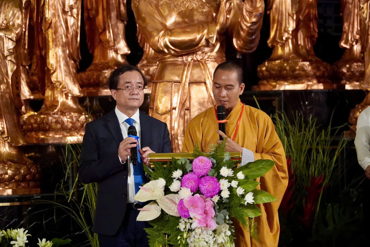 Ông Nguyễn Hồng Thanh, Quyền Chủ tịch UBND tỉnh Tây Ninh, cho biết: Tây Ninh là vùng đất có truyền thống văn hóa lâu đời, trong đó núi Bà Đen là điểm đến tâm linh hàng đầu tại Nam Bộ Việt Nam, và là trung tâm Phật giáo quan trọng đối với đời sống tín ngưỡng của nhân dân nơi đây. Ông Nguyễn Hồng Thanh, Quyền Chủ tịch UBND tỉnh Tây Ninh, cho biết: Tây Ninh là vùng đất có truyền thống văn hóa lâu đời, trong đó núi Bà Đen là điểm đến tâm linh hàng đầu tại Nam Bộ Việt Nam, và là trung tâm Phật giáo quan trọng đối với đời sống tín ngưỡng của nhân dân nơi đây.