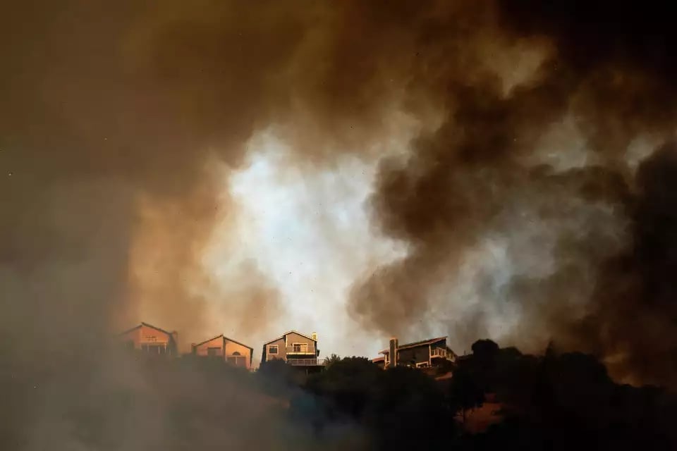 Cháy rừng ở Oakland, California, Mỹ. Ảnh: AFP. Cháy rừng ở Oakland, California, Mỹ. Ảnh: AFP.