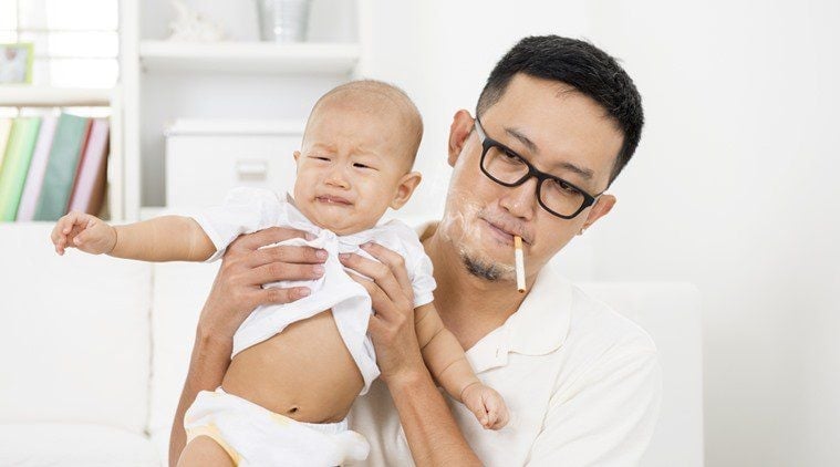 Người hút thuốc lá chủ động chỉ hít 25% lượng khói, 75% còn lại phát tán ra môi trường. Ảnh minh họa. Người hút thuốc lá chủ động chỉ hít 25% lượng khói, 75% còn lại phát tán ra môi trường. Ảnh minh họa.