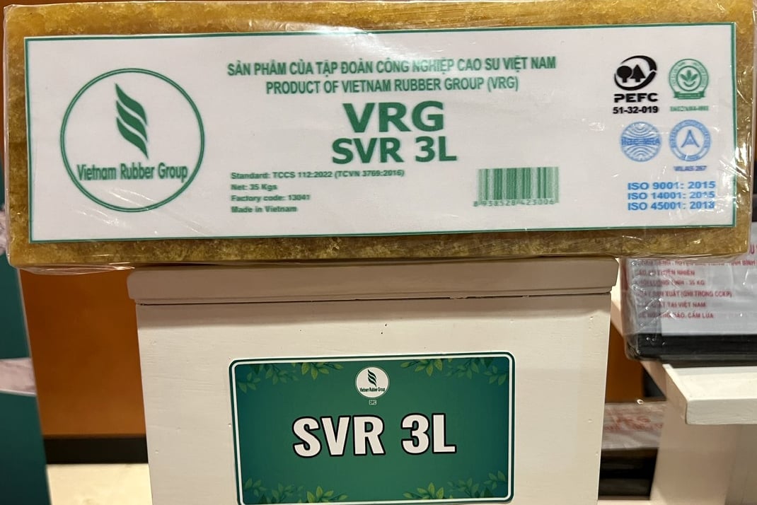 Một sản phẩm cao su có chứng nhận PEFC của Tập đoàn Công nghiệp Cao su Việt Nam. Ảnh: Sơn Trang. Một sản phẩm cao su có chứng nhận PEFC của Tập đoàn Công nghiệp Cao su Việt Nam. Ảnh: Sơn Trang.