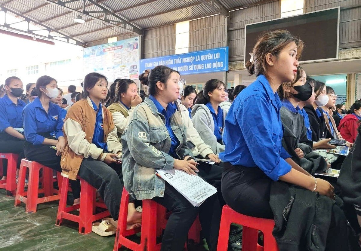 Nhiều lao động tham gia hội chợ việc làm mong muốn có công việc ổn định. Ảnh: Tuấn Anh. Nhiều lao động tham gia hội chợ việc làm mong muốn có công việc ổn định. Ảnh: Tuấn Anh.