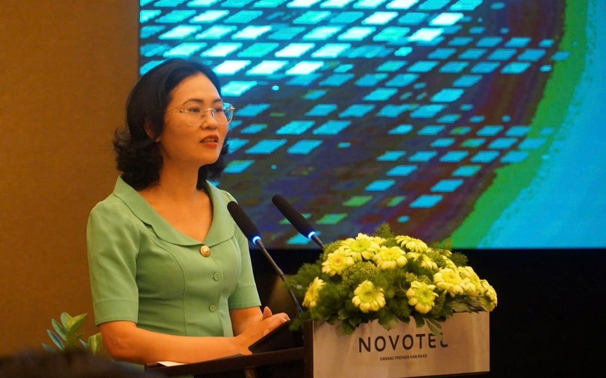 Bà Lê Thị Thúy Sen, Tổng Biên tập Thời báo Ngân hàng Việt Nam phát biểu tại diễn đàn. Ảnh: Lan Anh. Bà Lê Thị Thúy Sen, Tổng Biên tập Thời báo Ngân hàng Việt Nam phát biểu tại diễn đàn. Ảnh: Lan Anh.