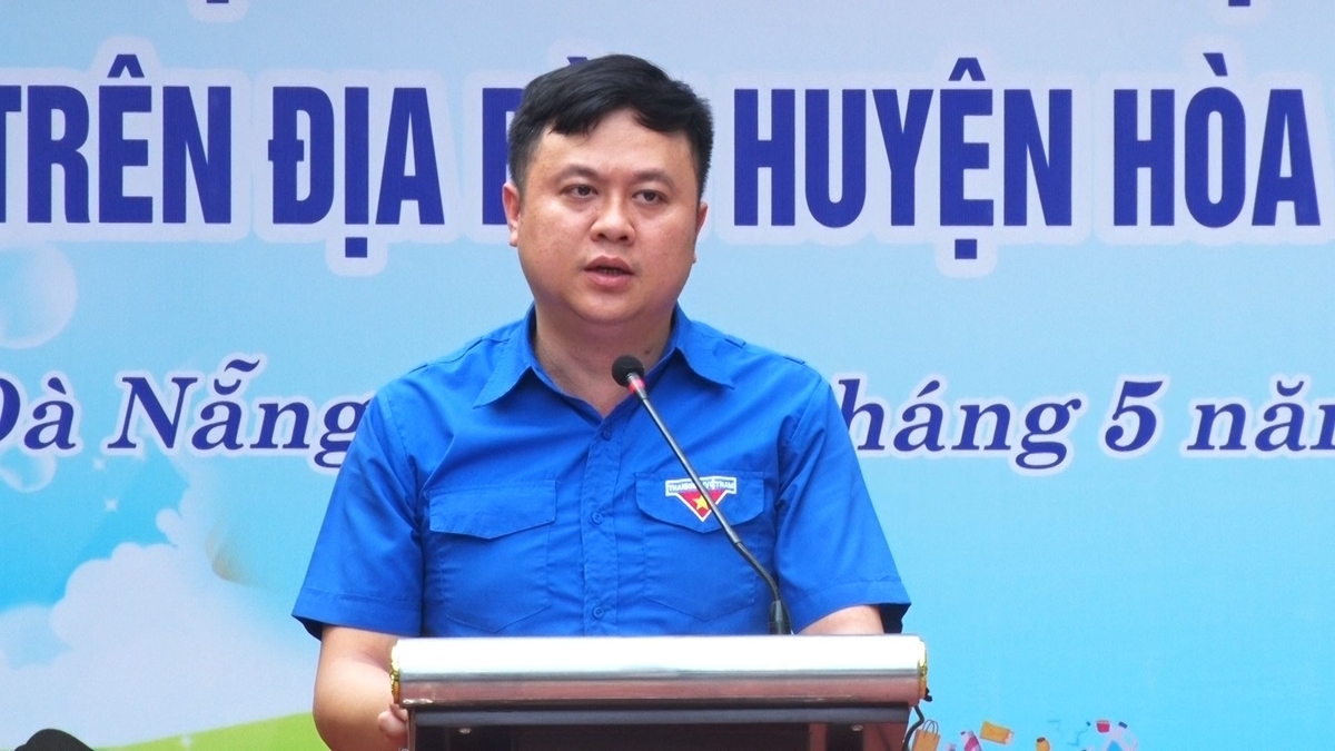 Ông Lê Công Hùng - Bí thư Thành Đoàn Đà Nẵng phát biểu. Ảnh: Phạm Huy. Ông Lê Công Hùng - Bí thư Thành Đoàn Đà Nẵng phát biểu. Ảnh: Phạm Huy.