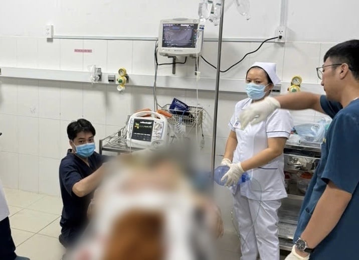 Mặc dù được các y, bác sĩ Bệnh viện Đa khoa Thống Nhất tận tình cứu chữa nhưng bệnh nhân được xác định đã tử vong ngoại viện. Ảnh: HP Mặc dù được các y, bác sĩ Bệnh viện Đa khoa Thống Nhất tận tình cứu chữa nhưng bệnh nhân được xác định đã tử vong ngoại viện. Ảnh: HP
