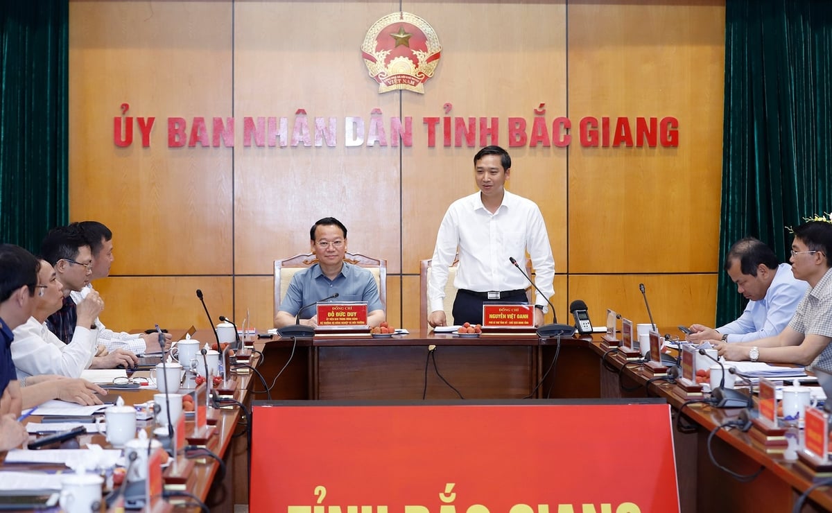 Chủ tịch UBND tỉnh Bắc Giang Nguyễn Việt Oanh. Ảnh: Khương Trung Chủ tịch UBND tỉnh Bắc Giang Nguyễn Việt Oanh. Ảnh: Khương Trung