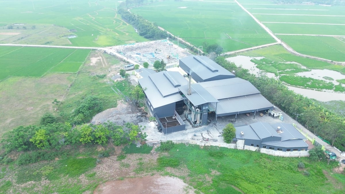 Nhà máy xử lý rác được đầu tư hàng chục tỉ đồng, tuy nhiên đến nay vẫn chưa được cấp phép họat động. Ảnh: Hùng Khang. Nhà máy xử lý rác được đầu tư hàng chục tỉ đồng, tuy nhiên đến nay vẫn chưa được cấp phép họat động. Ảnh: Hùng Khang.