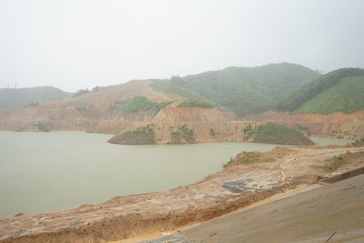 Các hồ chứa nước dung tích lớn đang được Quảng Ninh quan tâm đầu tư, nâng cấp. Ảnh: Nguyễn Thành. Các hồ chứa nước dung tích lớn đang được Quảng Ninh quan tâm đầu tư, nâng cấp. Ảnh: Nguyễn Thành.