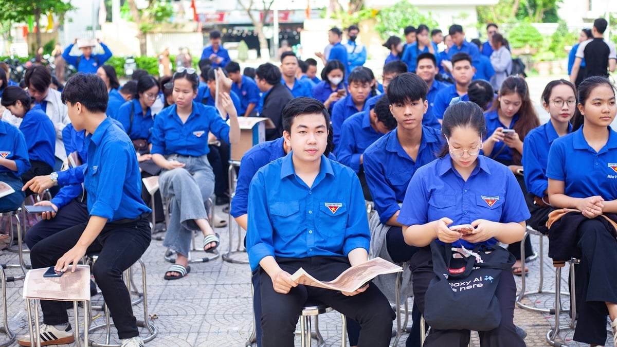 Ngày hội thu hút gần 300 thanh niên đang sinh hoạt tại các cơ sở tôn giáo trên địa bàn thành phố tham gia. Ảnh: Phạm Huy. Ngày hội thu hút gần 300 thanh niên đang sinh hoạt tại các cơ sở tôn giáo trên địa bàn thành phố tham gia. Ảnh: Phạm Huy.