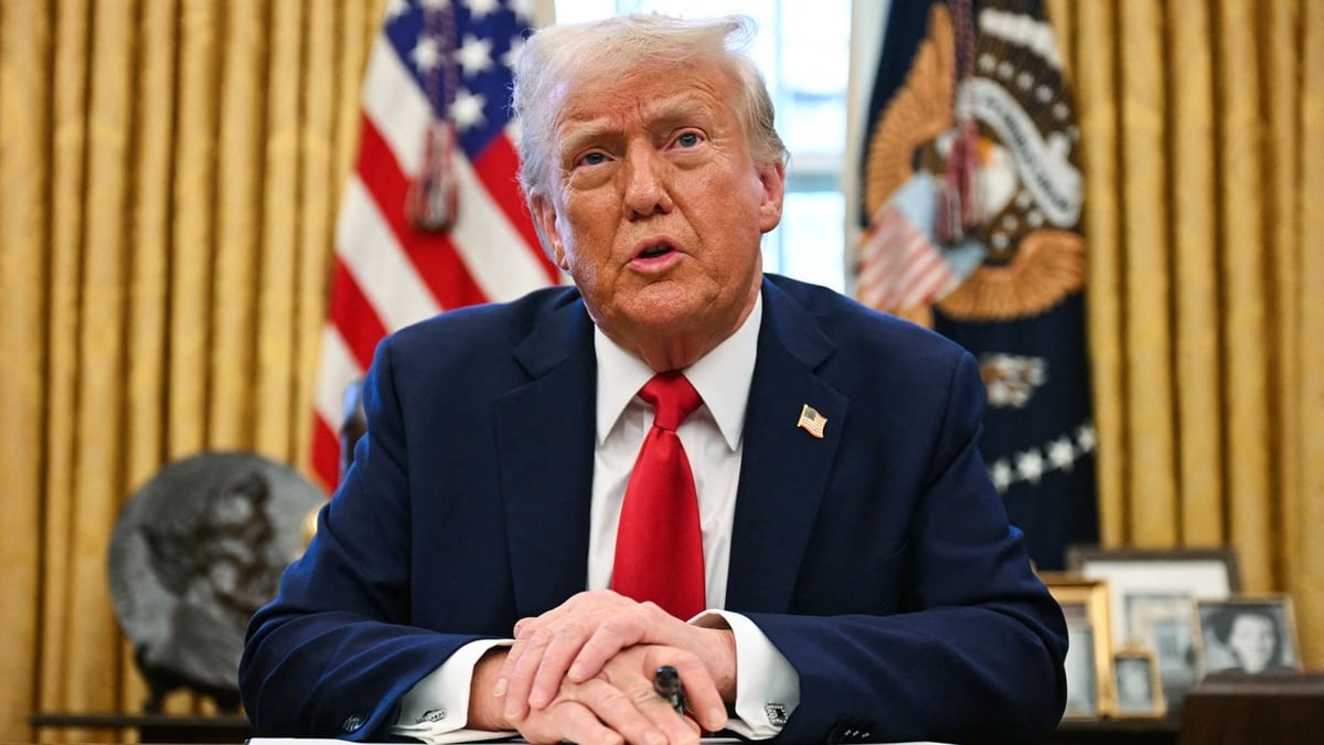 Tổng thống Mỹ Donald Trump phát biểu với báo chí tại Phòng Bầu dục ở Nhà Trắng, hôm 3/2. Ảnh: Getty. Tổng thống Mỹ Donald Trump phát biểu với báo chí tại Phòng Bầu dục ở Nhà Trắng, hôm 3/2. Ảnh: Getty.