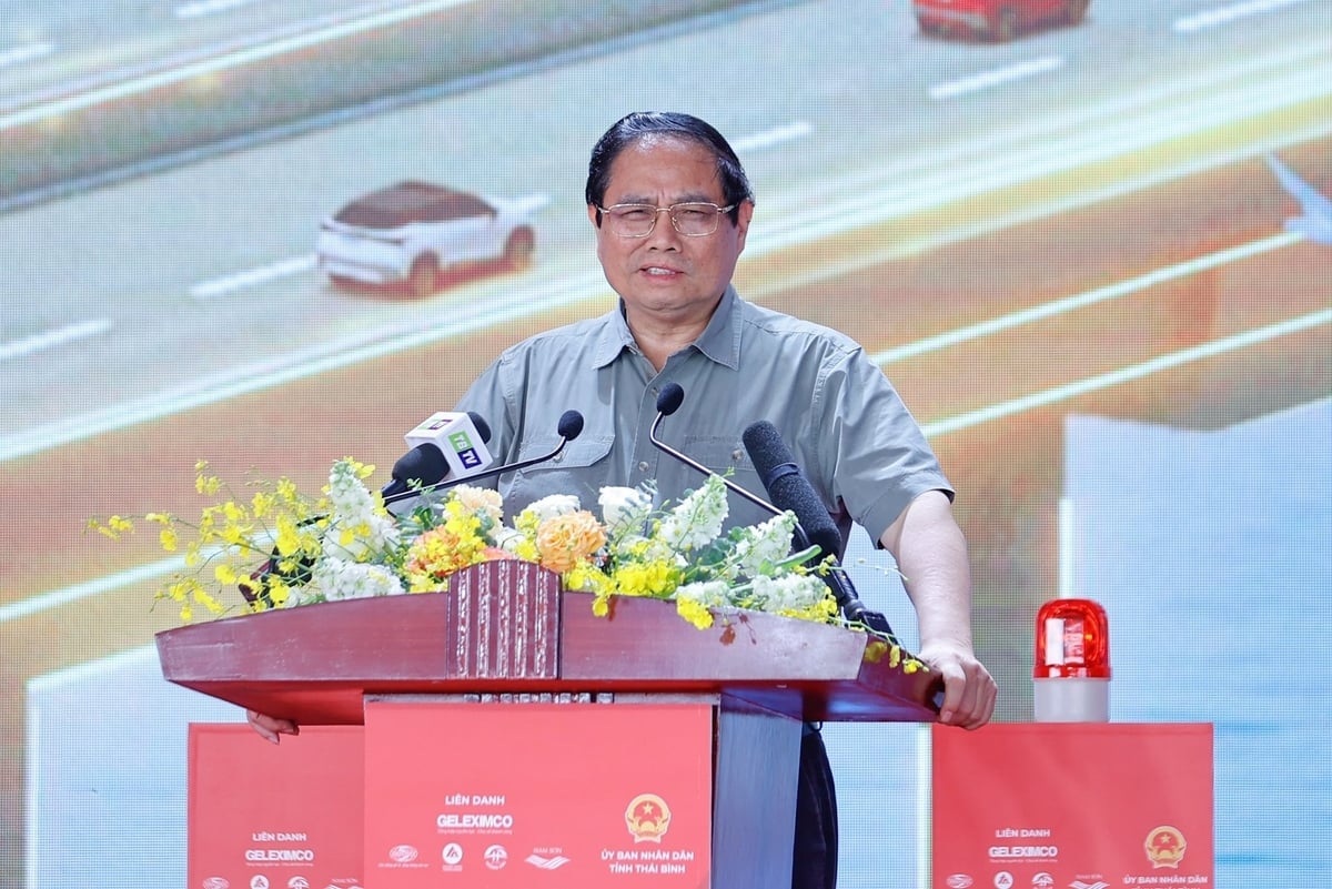 Thủ tướng đề nghị phấn đấu hoàn thành dự án trong năm 2026. Ảnh: VGP. Thủ tướng đề nghị phấn đấu hoàn thành dự án trong năm 2026. Ảnh: VGP.