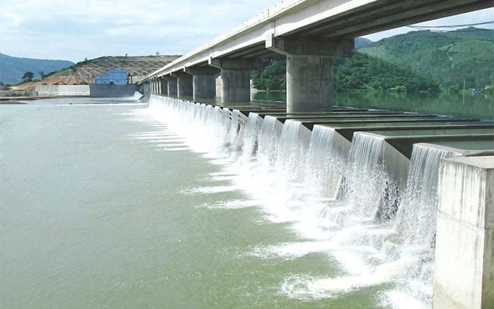 Kịch bản nguồn nước là cơ sở để các Bộ, ngành, địa phương hỗ trợ ra quyết định khai thác, sử dụng hiệu quả nguồn tài nguyên nước. Ảnh: minh họa. Kịch bản nguồn nước là cơ sở để các Bộ, ngành, địa phương hỗ trợ ra quyết định khai thác, sử dụng hiệu quả nguồn tài nguyên nước. Ảnh: minh họa.