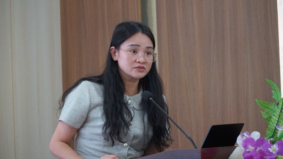 Bà Trần Thị Loan chia sẻ những kế hoạch phát triển làng nghề trong thời gian tới. Ảnh: Đức Bình. Bà Trần Thị Loan chia sẻ những kế hoạch phát triển làng nghề trong thời gian tới. Ảnh: Đức Bình.