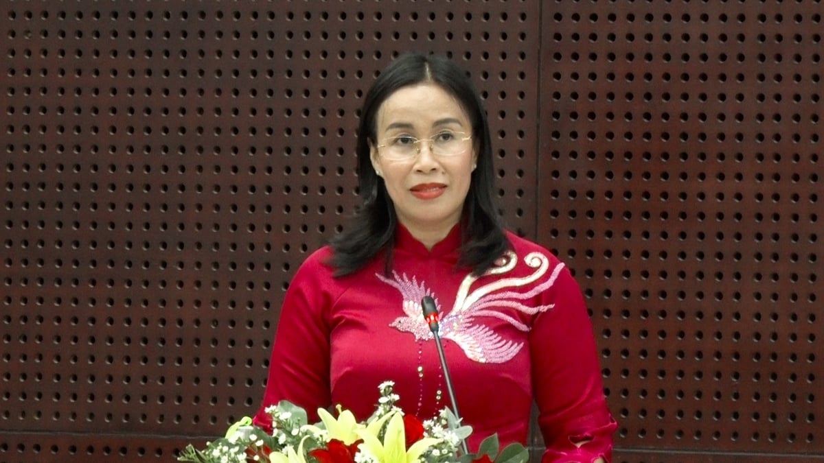 Phó Chủ tịch UBND thành phố Đà Nẵng Nguyễn Thị Anh Thi phát biểu tại lễ khen thưởng. Ảnh: Phạm Huy. Phó Chủ tịch UBND thành phố Đà Nẵng Nguyễn Thị Anh Thi phát biểu tại lễ khen thưởng. Ảnh: Phạm Huy.