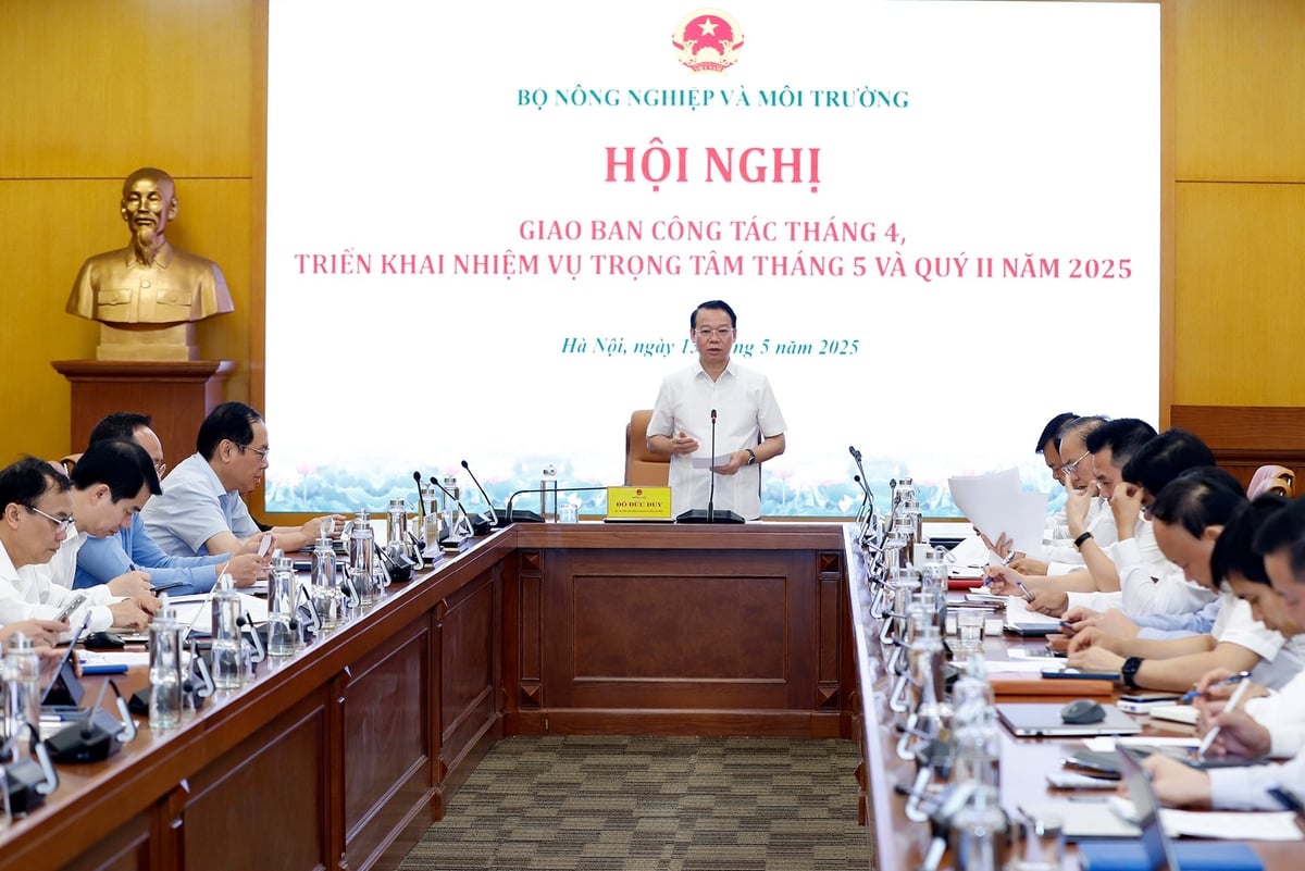 Bộ trưởng Đỗ Đức Duy chủ trì Hội nghị giao ban công tác tháng 4, triển khai nhiệm vụ trọng tâm tháng 5 và quý II/2025. Ảnh: Khương Trung. Bộ trưởng Đỗ Đức Duy chủ trì Hội nghị giao ban công tác tháng 4, triển khai nhiệm vụ trọng tâm tháng 5 và quý II/2025. Ảnh: Khương Trung.