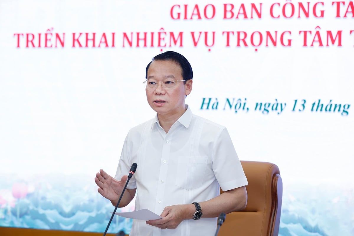 Bộ trưởng Đỗ Đức Duy chỉ thẳng những vấn đề bất cập để phân cấp rõ ràng, thúc đẩy cải cách và số hóa thực chất. Ảnh: Khương Trung. Bộ trưởng Đỗ Đức Duy chỉ thẳng những vấn đề bất cập để phân cấp rõ ràng, thúc đẩy cải cách và số hóa thực chất. Ảnh: Khương Trung.