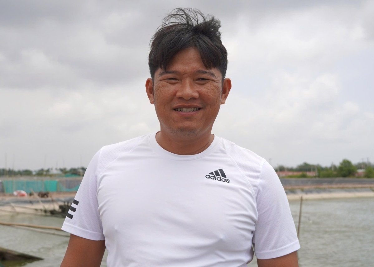 Anh Võ Điền Trung Dũng (ở xã Liêu Tú, huyện Trần Đề) - người được xem là 'vua cá chẽm' ở miền Tây. Ảnh: Kim Anh. Anh Võ Điền Trung Dũng (ở xã Liêu Tú, huyện Trần Đề) - người được xem là 'vua cá chẽm' ở miền Tây. Ảnh: Kim Anh.