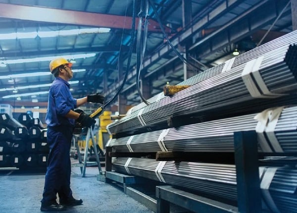 Ống thép Hòa Phát sản xuất theo hệ thống quản lý chất lượng ISO 9001: 2015 và ISO 14001: 2015, đáp ứng đầy đủ các tiêu chuẩn khắt khe nhất hiện nay. Ống thép Hòa Phát sản xuất theo hệ thống quản lý chất lượng ISO 9001: 2015 và ISO 14001: 2015, đáp ứng đầy đủ các tiêu chuẩn khắt khe nhất hiện nay.