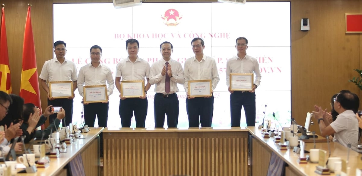 Nhập chú thích ảnh