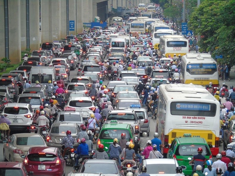 Khí thải ô tô là một trong những nguồn lớn gây ô nhiễm không khí. Việc kiểm định khí thải ô tô sẽ góp phần kiểm soát chặt chẽ hơn nguồn thải này. Ảnh minh họa. Khí thải ô tô là một trong những nguồn lớn gây ô nhiễm không khí. Việc kiểm định khí thải ô tô sẽ góp phần kiểm soát chặt chẽ hơn nguồn thải này. Ảnh minh họa.