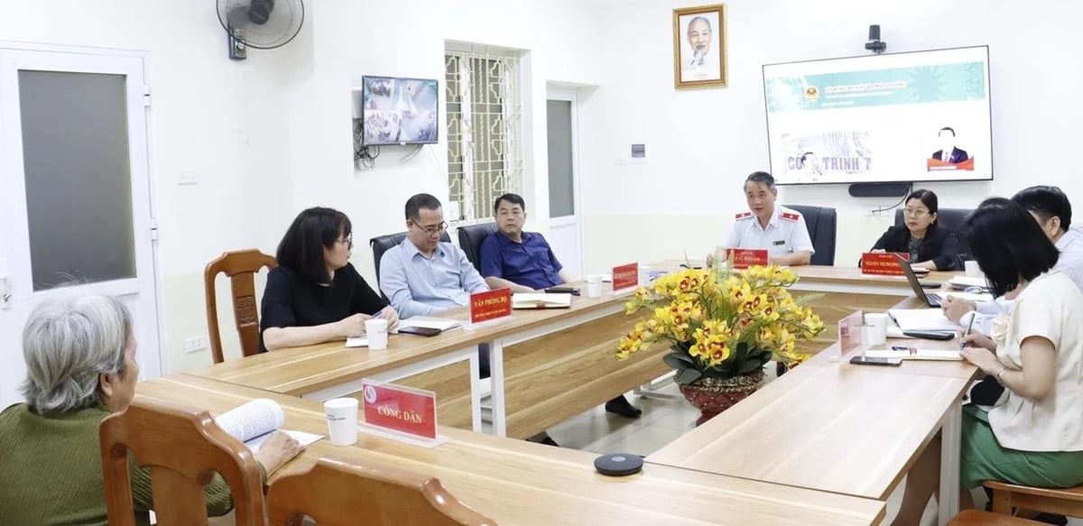 Lãnh đạo Bộ Nông nghiệp và Môi trường tiếp công dân định kỳ tháng 4/2025. Ảnh: Trường Giang. Lãnh đạo Bộ Nông nghiệp và Môi trường tiếp công dân định kỳ tháng 4/2025. Ảnh: Trường Giang.