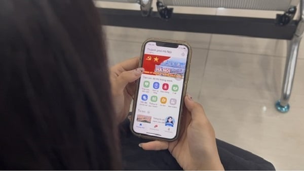 Người dân không tải được ứng dụng IHanoi vẫn có thể đến trực tiếp Trung tâm để lấy số thứ tự. Người dân không tải được ứng dụng IHanoi vẫn có thể đến trực tiếp Trung tâm để lấy số thứ tự.