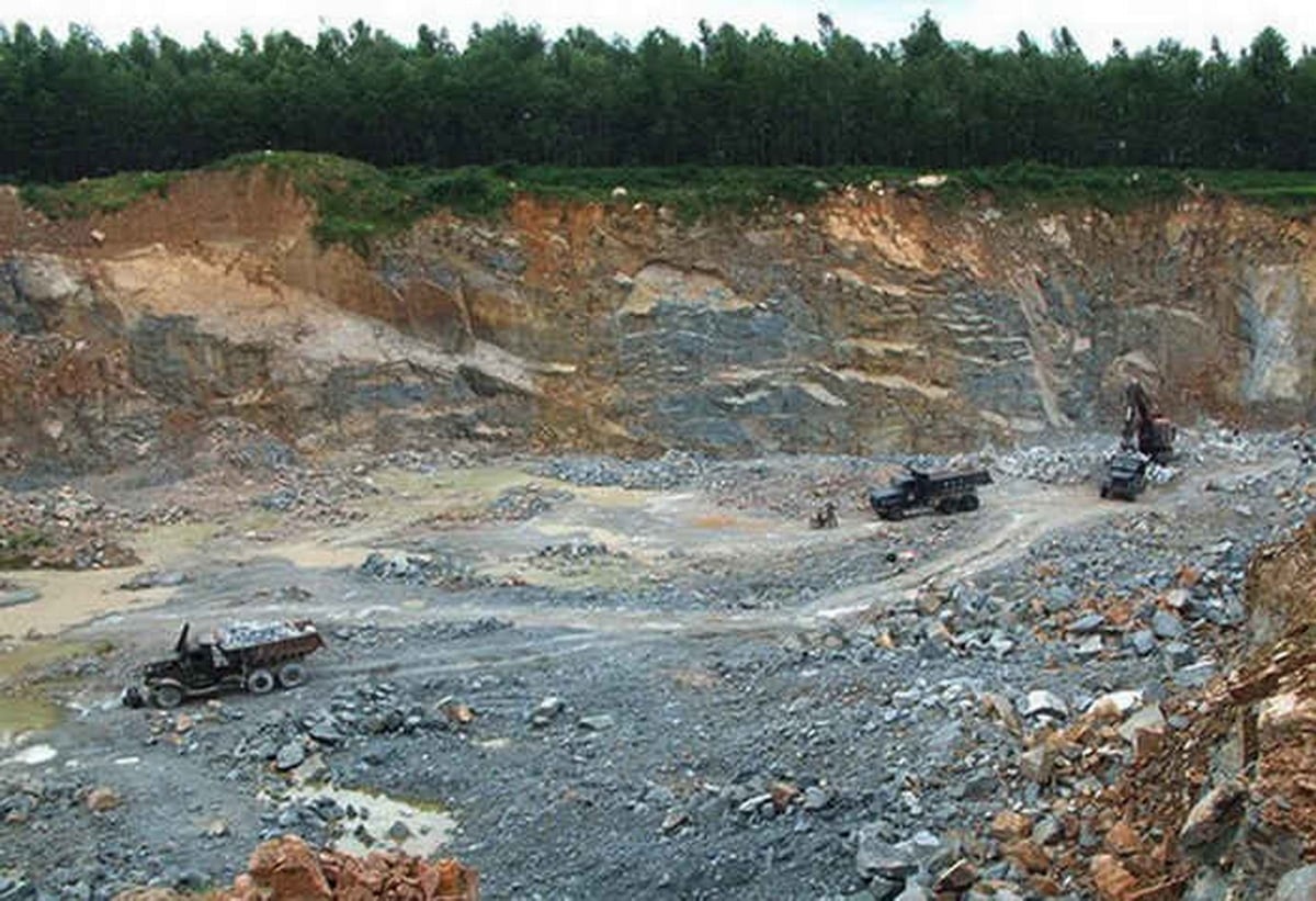 Một mỏ khai thác đá xây dựng trên địa bàn tỉnh Đồng Nai. Ảnh: Tường Tú. Một mỏ khai thác đá xây dựng trên địa bàn tỉnh Đồng Nai. Ảnh: Tường Tú.