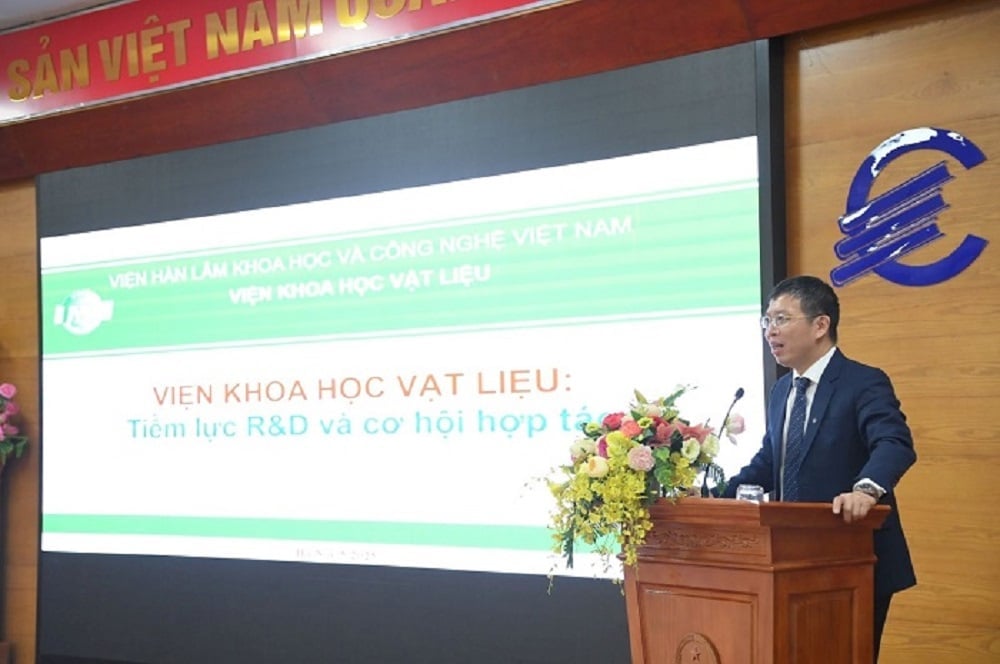 GS.TS. Trần Đại Lâm - Viện trưởng Viện Khoa học Vật liệu. Ảnh: Đại học Điện lực. GS.TS. Trần Đại Lâm - Viện trưởng Viện Khoa học Vật liệu. Ảnh: Đại học Điện lực.