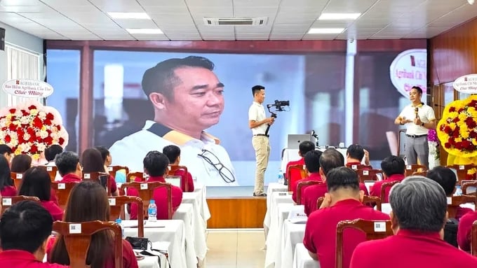Văn phòng Agribank khu vực Tây Nam Bộ thường xuyên đồng hành cùng các cơ quan báo chí tập huấn cho cán bộ làm công tác truyền thông của Agribank. Ảnh: Minh Khương. Văn phòng Agribank khu vực Tây Nam Bộ thường xuyên đồng hành cùng các cơ quan báo chí tập huấn cho cán bộ làm công tác truyền thông của Agribank. Ảnh: Minh Khương.