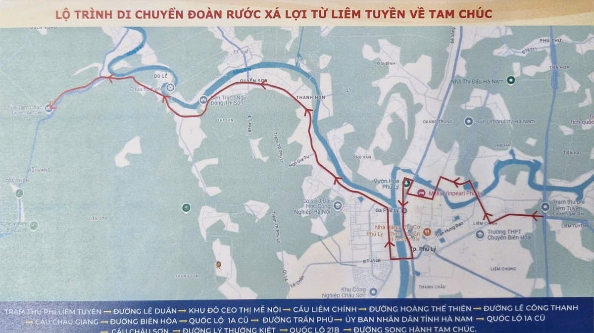 Lộ trình cung rước xá lợi Đức Phật từ chùa Quán Sứ về chùa Tam Chúc. Ảnh: Việt Linh. Lộ trình cung rước xá lợi Đức Phật từ chùa Quán Sứ về chùa Tam Chúc. Ảnh: Việt Linh.