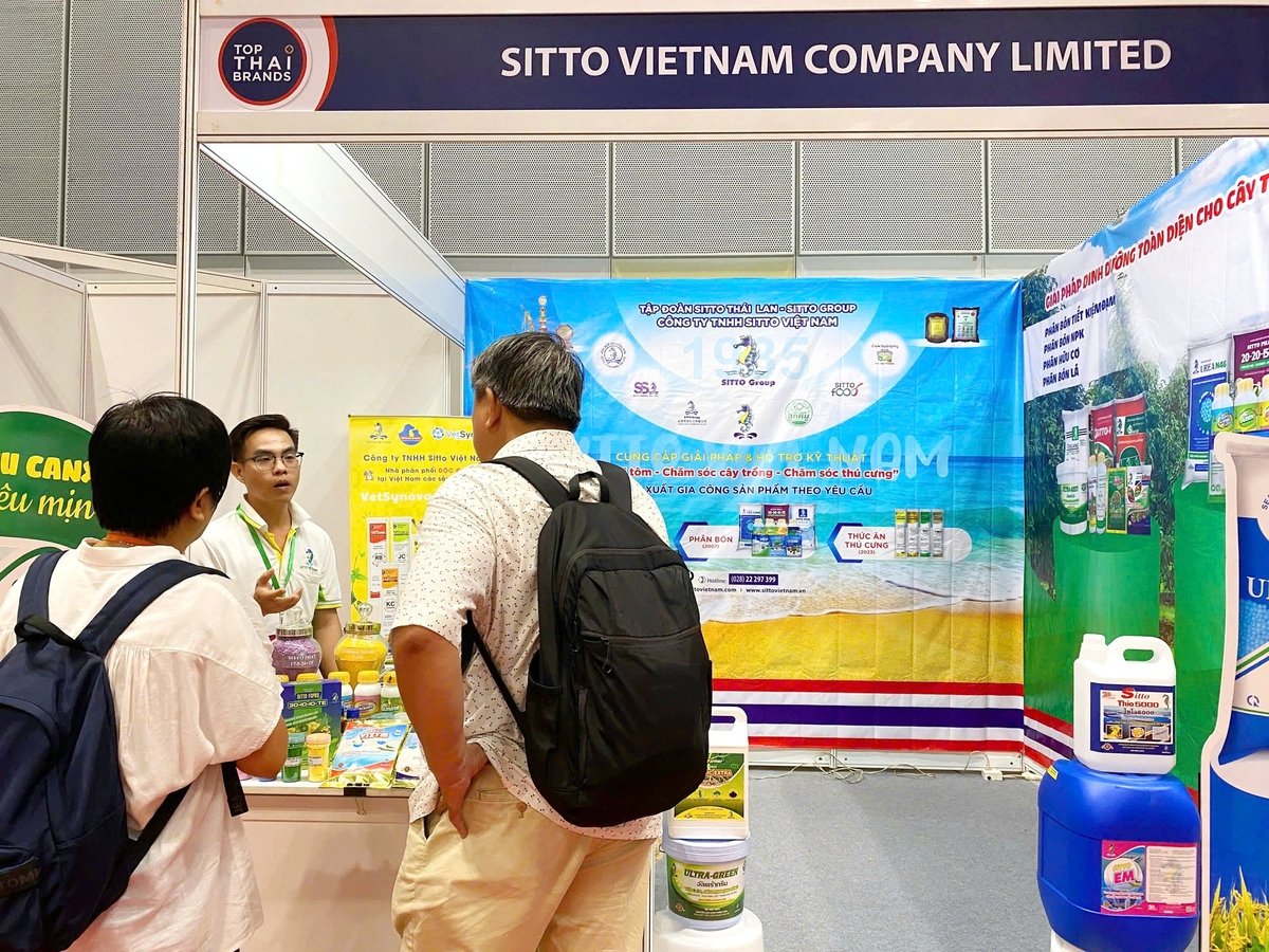 Không chỉ dừng lại ở thế mạnh truyền thống, từ năm 2024, Sitto Việt Nam đã chính thức bước chân vào lĩnh vực chăm sóc thú cưng khi trở thành nhà phân phối độc quyền thương hiệu VetSynova. Ảnh: Thanh Hải. Không chỉ dừng lại ở thế mạnh truyền thống, từ năm 2024, Sitto Việt Nam đã chính thức bước chân vào lĩnh vực chăm sóc thú cưng khi trở thành nhà phân phối độc quyền thương hiệu VetSynova. Ảnh: Thanh Hải.