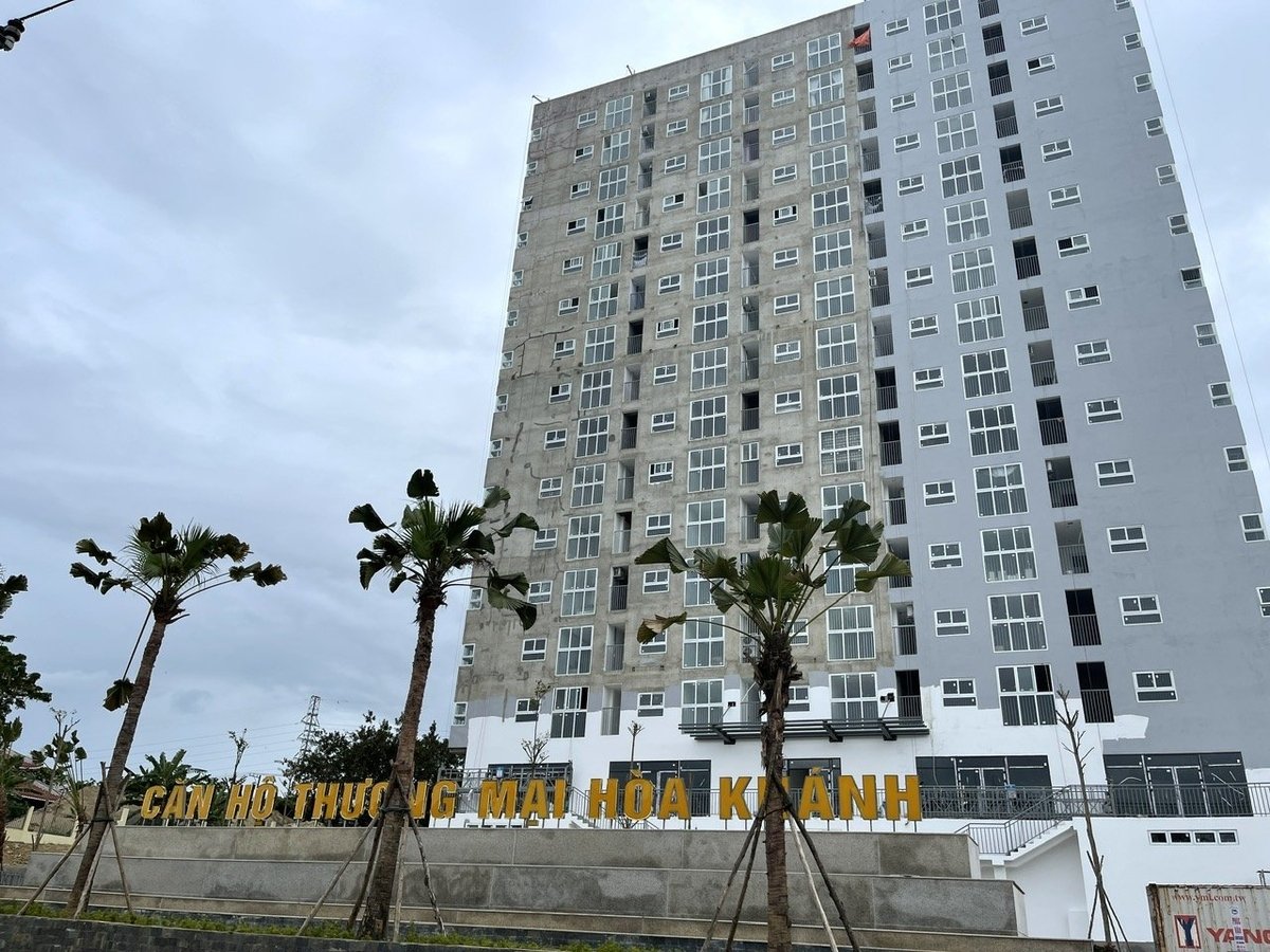 Many high-rise residential buildings in Da Nang city have begun using environmentally friendly non-fired bricks. Photo: Lan Anh.