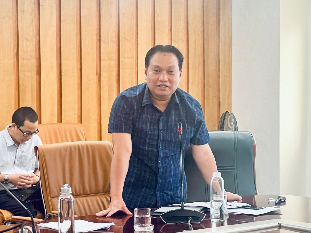 Ông Nguyễn Hưng Thịnh - Phó Cục trưởng Cục Môi trường (Bộ NN-MT), cho rằng, việc xây dựng một Nghị định riêng với đầy đủ các quy định về EPR là hết sức cần thiết và hợp lý. Ảnh: Tống Minh. Ông Nguyễn Hưng Thịnh - Phó Cục trưởng Cục Môi trường (Bộ NN-MT), cho rằng, việc xây dựng một Nghị định riêng với đầy đủ các quy định về EPR là hết sức cần thiết và hợp lý. Ảnh: Tống Minh.