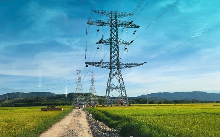 Một hệ thống điện có tỷ trọng năng lượng tái tạo cao cần được đầu tư hệ thống lưới điện tương xứng. Ảnh minh họa. Một hệ thống điện có tỷ trọng năng lượng tái tạo cao cần được đầu tư hệ thống lưới điện tương xứng. Ảnh minh họa.