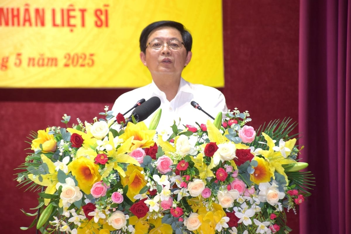 Ông Hồ Quốc Dũng - Bí thư Tỉnh ủy Bình Định phát biểu tại lễ tổng kết. Ảnh: V.Đ.T. Ông Hồ Quốc Dũng - Bí thư Tỉnh ủy Bình Định phát biểu tại lễ tổng kết. Ảnh: V.Đ.T.