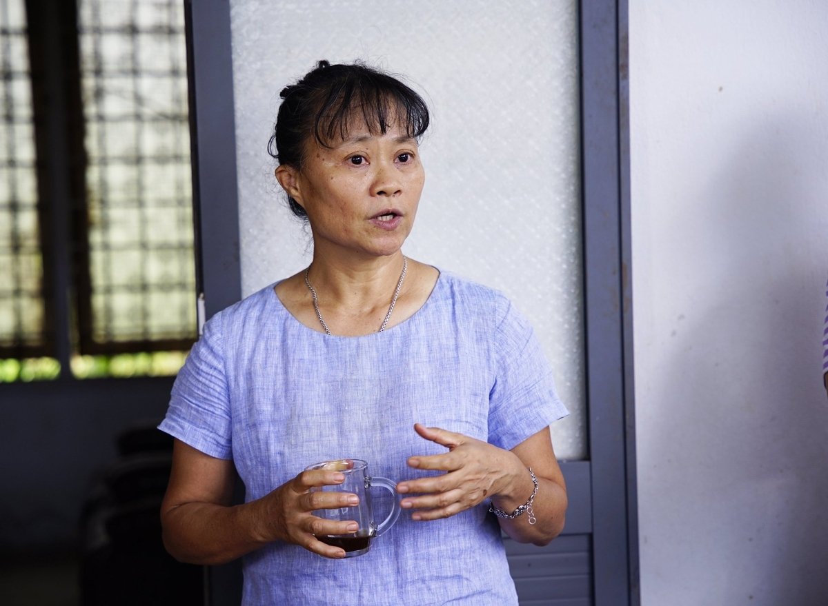 Ms. Cu Thi Le Thuy, a researcher at CIAT briefing the project. Photo: Linh Linh.