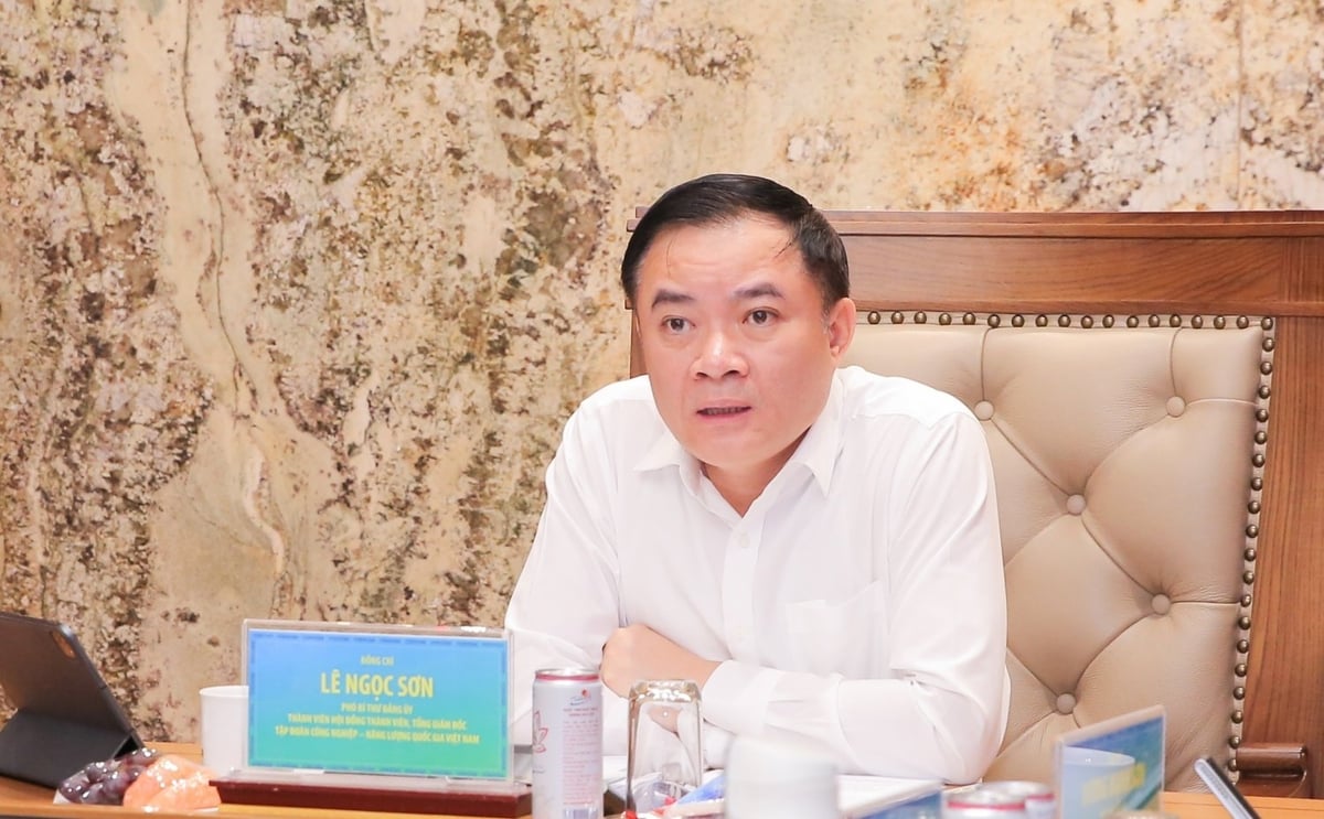 Tổng Giám đốc Petrovietnam Lê Ngọc Sơn chỉ đạo Tập đoàn và các đơn vị thành viên chú trọng đẩy mạnh chuyển đổi số. Ảnh: Petrovietnam. Tổng Giám đốc Petrovietnam Lê Ngọc Sơn chỉ đạo Tập đoàn và các đơn vị thành viên chú trọng đẩy mạnh chuyển đổi số. Ảnh: Petrovietnam.