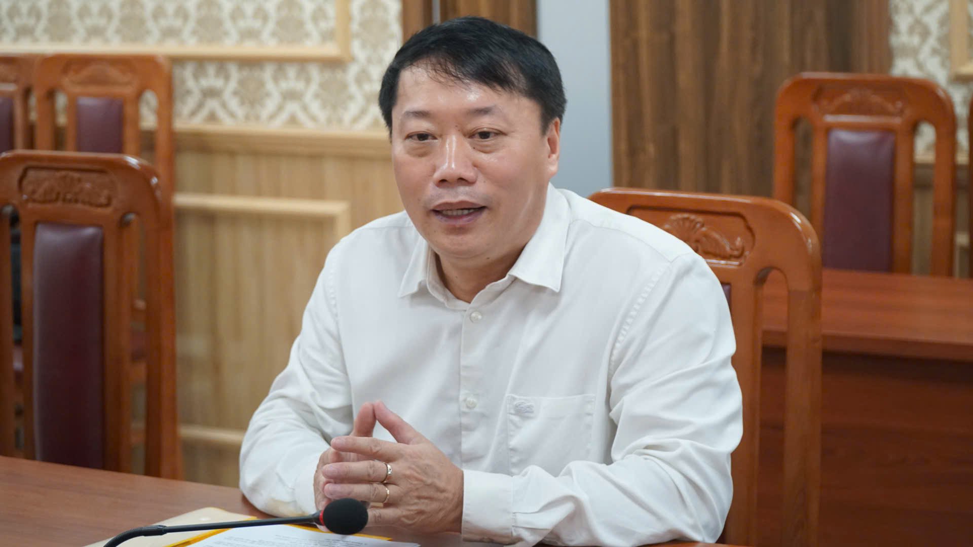 Nhà báo Lê Trọng Đảm, Phó Tổng biên tập Báo Nông nghiệp và Môi trường phát biểu tại buổi làm việc. Ảnh: Đức Bình.