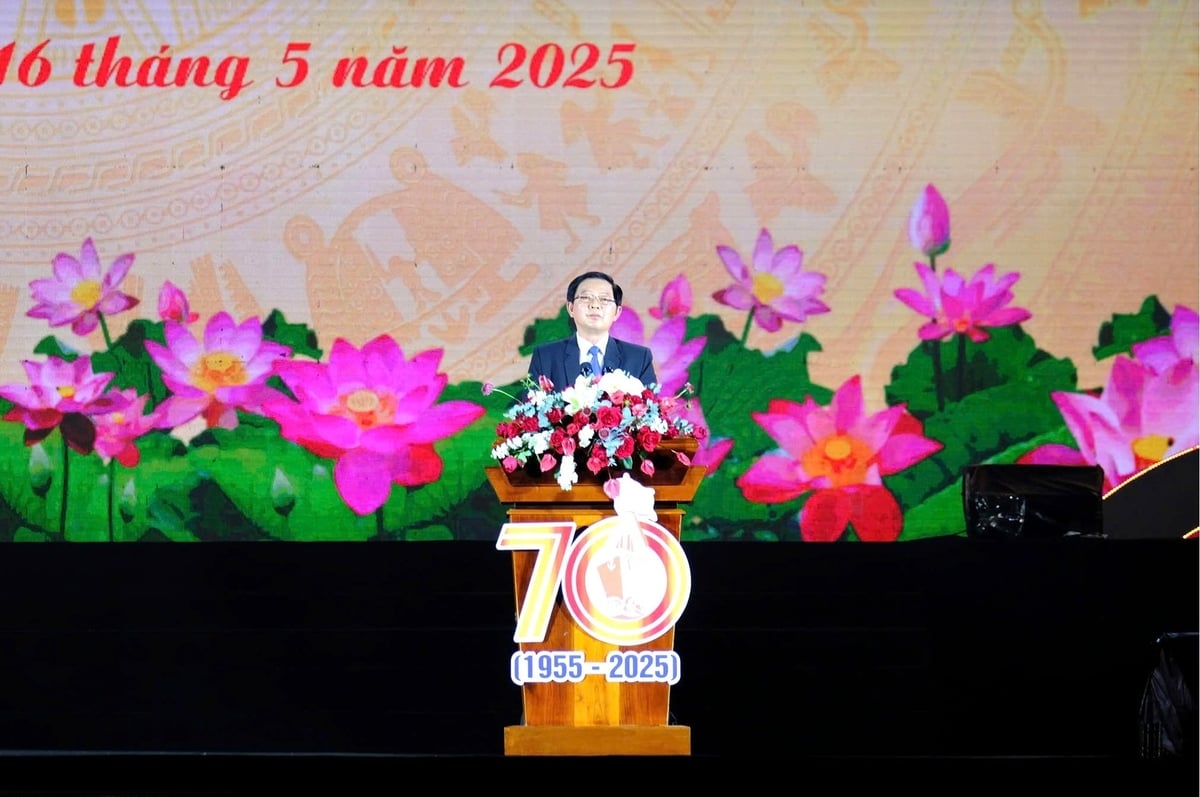 Ông Hồ Quốc Dũng, Bí thư Tỉnh ủy Bình Định, phát biểu tại buổi lễ. Ảnh: V.Đ.T. Ông Hồ Quốc Dũng, Bí thư Tỉnh ủy Bình Định, phát biểu tại buổi lễ. Ảnh: V.Đ.T.