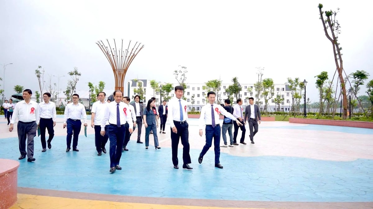 Các đại biểu đã tham quan các hạng mục tiêu biểu của dự án. Ảnh: Trần Tiến. Các đại biểu đã tham quan các hạng mục tiêu biểu của dự án. Ảnh: Trần Tiến.