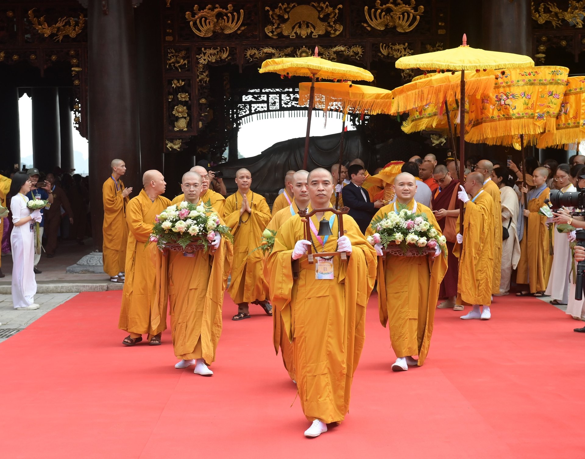 Thông qua đại lễ, bạn bè quốc tế một lần nữa đến Hà Nam, chứng kiến sự đổi thay, năng động và sáng tạo trên con đường phát triển, chuyển mình. Ảnh: Việt Linh. Thông qua đại lễ, bạn bè quốc tế một lần nữa đến Hà Nam, chứng kiến sự đổi thay, năng động và sáng tạo trên con đường phát triển, chuyển mình. Ảnh: Việt Linh.