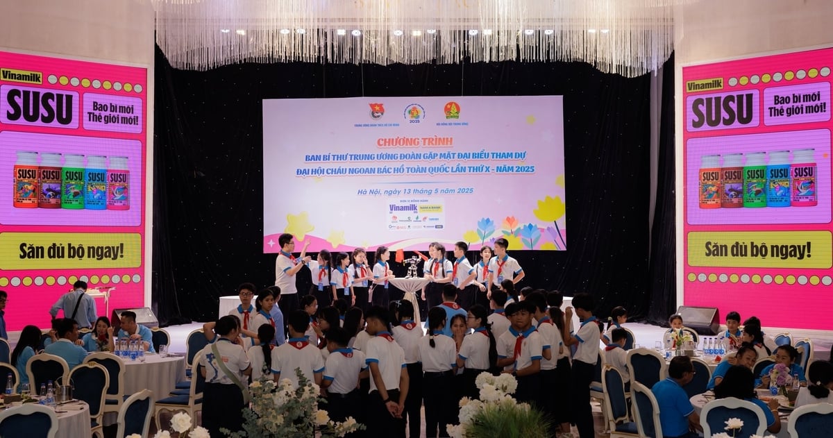 Bắt đầu tổ chức từ năm 1981, Đại hội Cháu ngoan Bác Hồ không chỉ là sự ghi nhận với những nỗ lực vượt bật của các em mà còn truyền cảm hứng tích cực, khơi dậy khát vọng, ước mơ và ý niệm cống hiến cho các thế hệ thiếu nhi nước nhà. Ảnh: Viên An. Bắt đầu tổ chức từ năm 1981, Đại hội Cháu ngoan Bác Hồ không chỉ là sự ghi nhận với những nỗ lực vượt bật của các em mà còn truyền cảm hứng tích cực, khơi dậy khát vọng, ước mơ và ý niệm cống hiến cho các thế hệ thiếu nhi nước nhà. Ảnh: Viên An.
