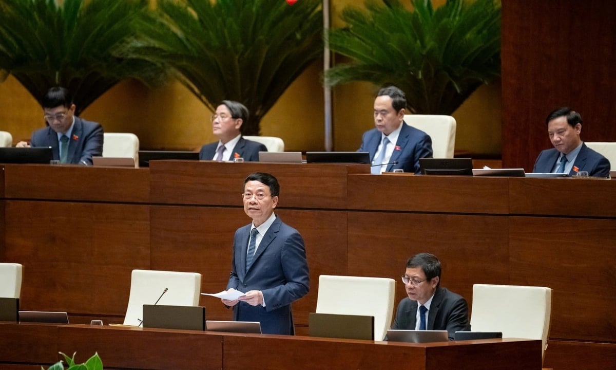 Bộ trưởng Bộ Khoa học và Công nghệ Nguyễn Mạnh Hùng giải trình ý kiến đại biểu tại Quốc hội. Ảnh: Quochoi.vn. Bộ trưởng Bộ Khoa học và Công nghệ Nguyễn Mạnh Hùng giải trình ý kiến đại biểu tại Quốc hội. Ảnh: Quochoi.vn.