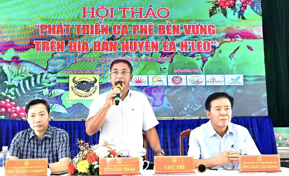 Hội thảo 'Phát triển cà phê bền vững trên địa bàn huyện Ea H’leo'. Ảnh: Ngọc Vân. Hội thảo 'Phát triển cà phê bền vững trên địa bàn huyện Ea H’leo'. Ảnh: Ngọc Vân.
