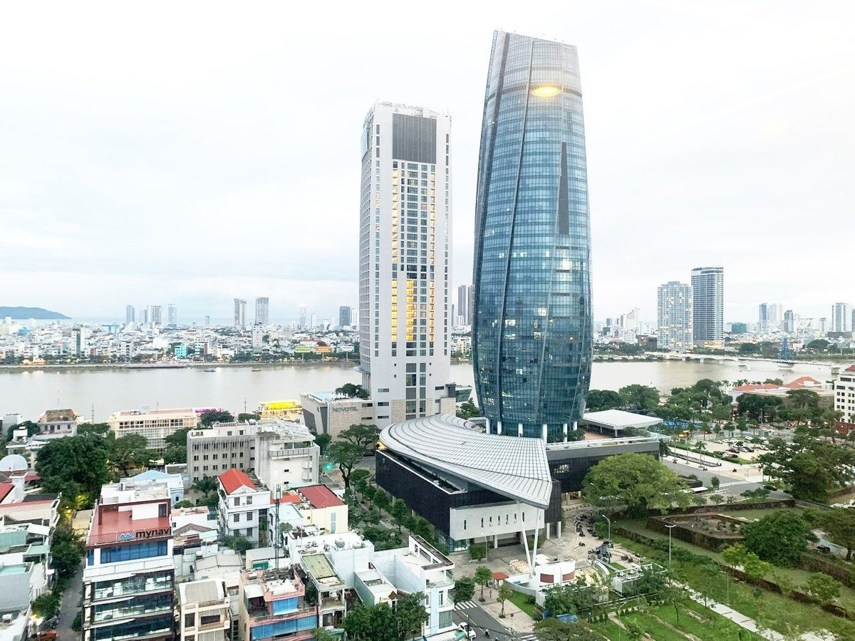 Sau khi hợp nhất Đà Nẵng và Quảng Nam, một số sở, ban, ngành sẽ chuyển ra khỏi Trung tâm Hành chính TP Đà Nẵng hiện nay. Ảnh: Lan Anh. Sau khi hợp nhất Đà Nẵng và Quảng Nam, một số sở, ban, ngành sẽ chuyển ra khỏi Trung tâm Hành chính TP Đà Nẵng hiện nay. Ảnh: Lan Anh.