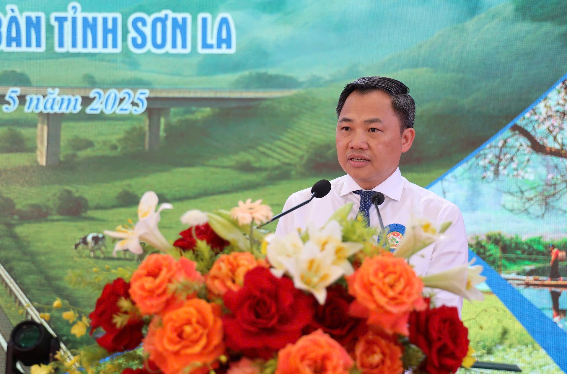 Ông Nguyễn Đình Việt, Chủ tịch UBND tỉnh Sơn La phát biểu tại Lễ khởi công. Ảnh: Nguyễn Nga. Ông Nguyễn Đình Việt, Chủ tịch UBND tỉnh Sơn La phát biểu tại Lễ khởi công. Ảnh: Nguyễn Nga.