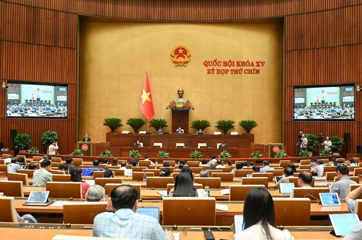 Quốc hội nghe báo cáo dự thảo Nghị quyết thí điểm về một số cơ chế, chính sách đặc thù phát triển nhà ở xã hội sáng 20/5. Ảnh: Quochoi.vn. Quốc hội nghe báo cáo dự thảo Nghị quyết thí điểm về một số cơ chế, chính sách đặc thù phát triển nhà ở xã hội sáng 20/5. Ảnh: Quochoi.vn.