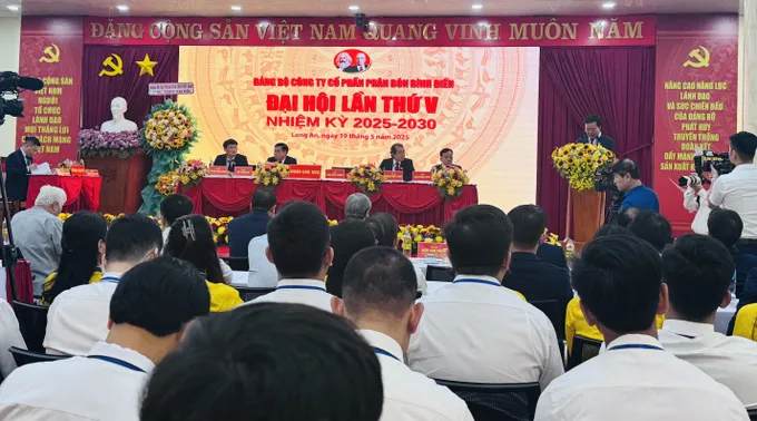 Lê Quang. Lê Quang.