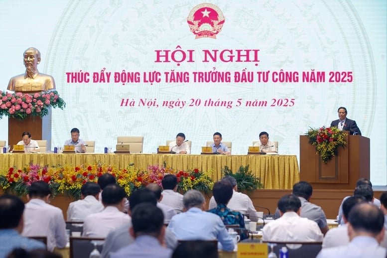 Thủ tướng Phạm Minh Chính chủ trì Hội nghị thúc đẩy động lực tăng trưởng đầu tư công năm 2025. Ảnh: Nhật Bắc. Thủ tướng Phạm Minh Chính chủ trì Hội nghị thúc đẩy động lực tăng trưởng đầu tư công năm 2025. Ảnh: Nhật Bắc.