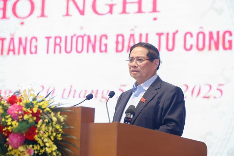 Thủ tướng lưu ý, phải bảo đảm tiến độ, chất lượng các dự án, không đội vốn, bảo đảm kỹ thuật, mỹ thuật, an toàn, vệ sinh môi trường và đặc biệt là phòng chống tham nhũng, tiêu cực. Ảnh: VGP/Nhật Bắc. Thủ tướng lưu ý, phải bảo đảm tiến độ, chất lượng các dự án, không đội vốn, bảo đảm kỹ thuật, mỹ thuật, an toàn, vệ sinh môi trường và đặc biệt là phòng chống tham nhũng, tiêu cực. Ảnh: VGP/Nhật Bắc.