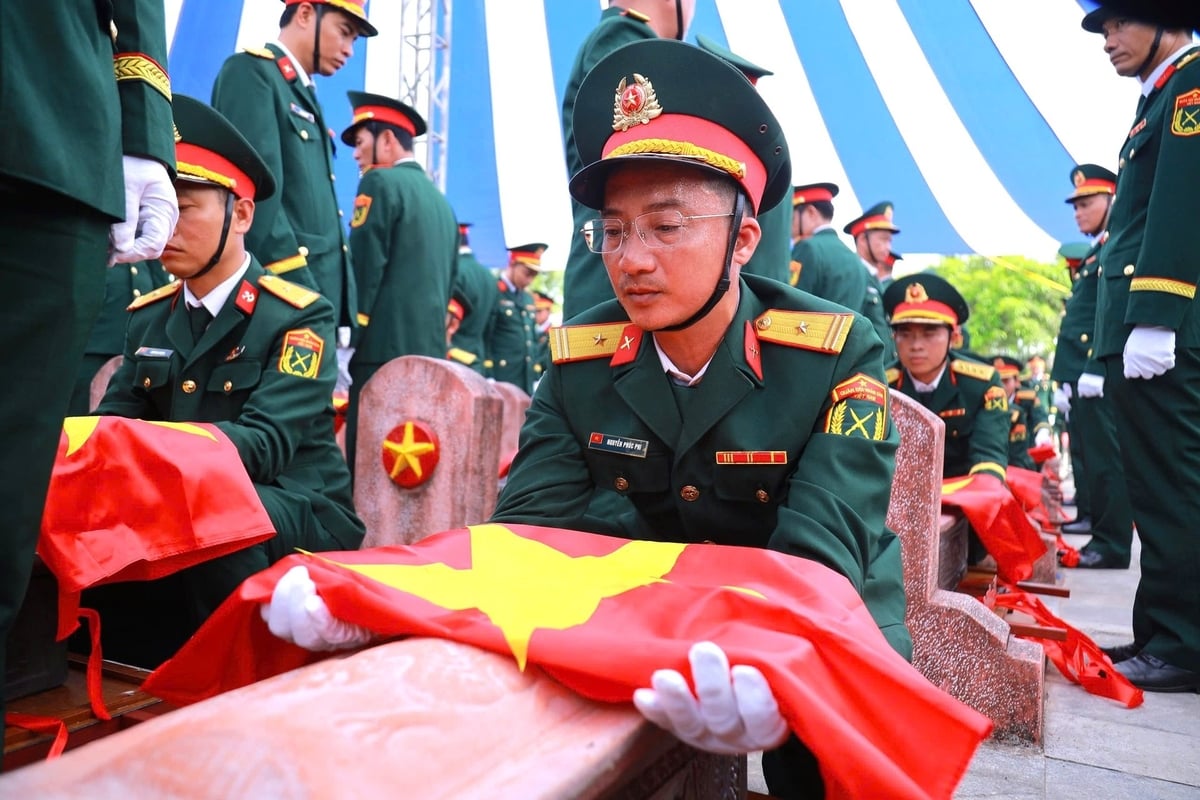Đất mẹ thân thương dang rộng vòng tay đón các anh về. Ảnh: Ngọc Linh. Đất mẹ thân thương dang rộng vòng tay đón các anh về. Ảnh: Ngọc Linh.